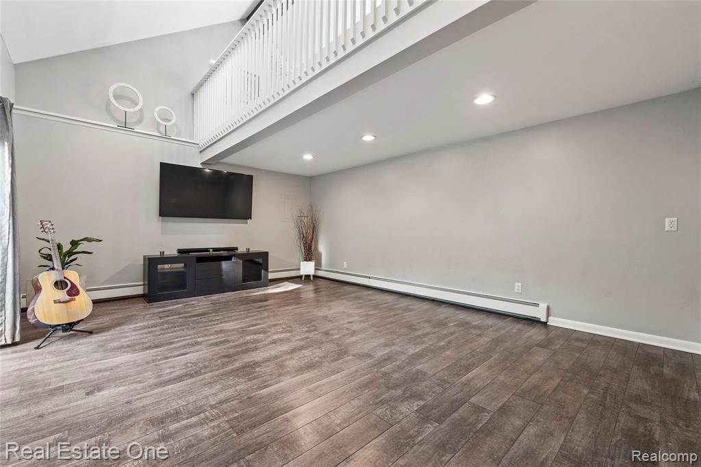 29630 Sugar Spring Road Farmington Hills, MI 48334 - Photo 26 of 55