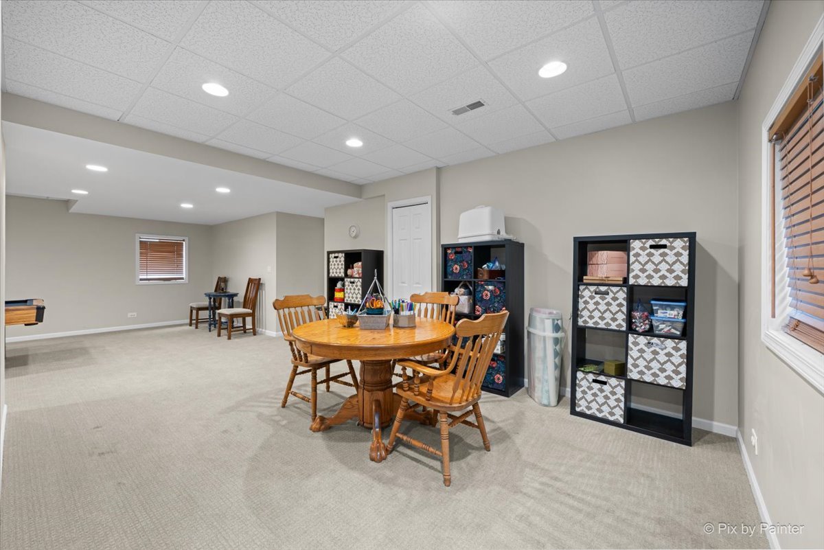 1401 Stag Trail Cary, IL 60013 - Photo 33 of 63