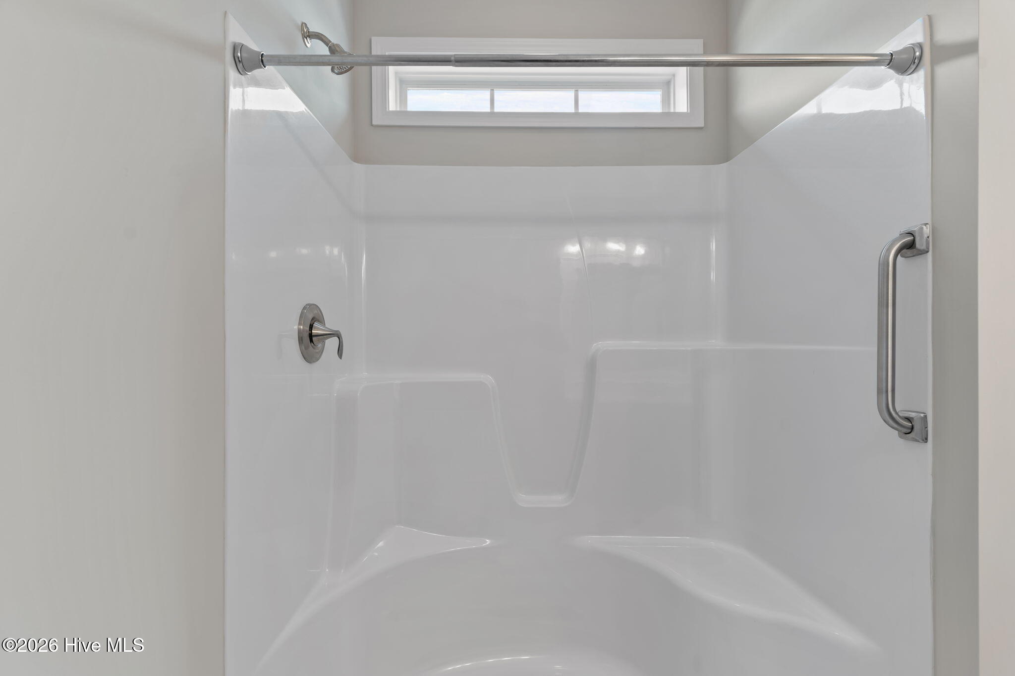6413 Pinnacle Point Winnabow, NC 28479 - Photo 17 of 31 primary bath 2