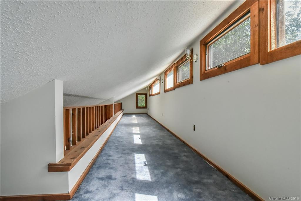 565 Hominy Branch Road Hendersonville, NC 28792 - Photo 22 of 31 Gallery Image 22