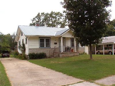 1812 West Atlantic Street Springfield, MO 65803 - Photo 1 of 1 Primary Photo