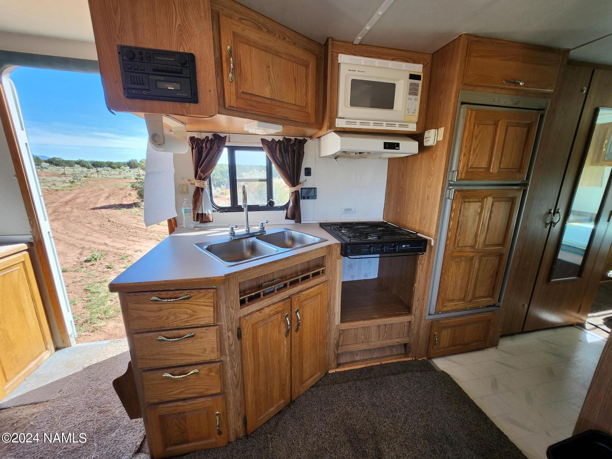 3705 South Avondale Road Williams, AZ 86046 - Photo 12 of 28 1000021817