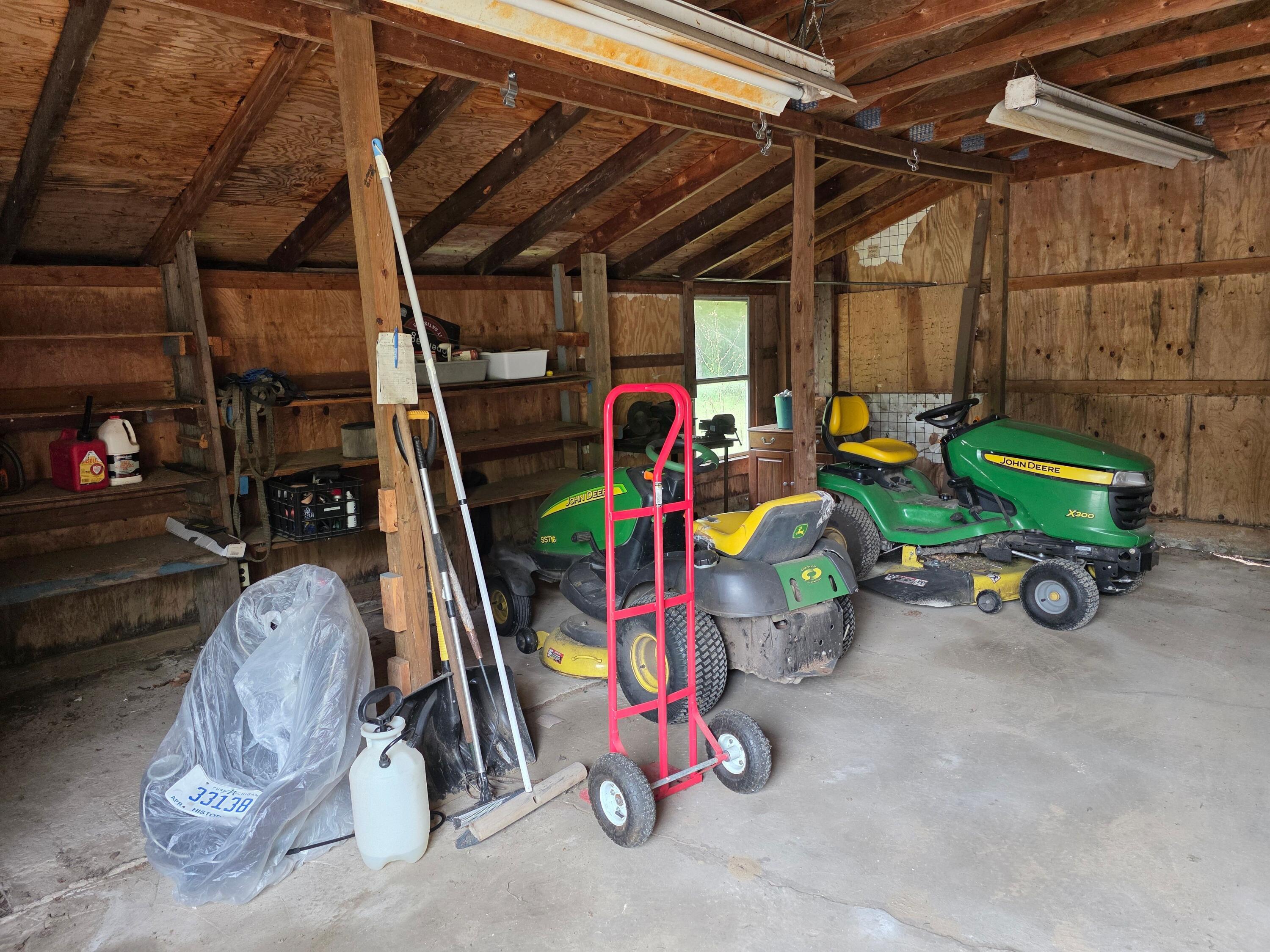 14445 Darling Road Milan, MI 48160 - Photo 27 of 33 d28