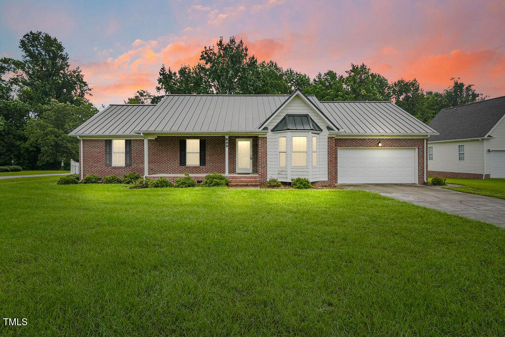 899 Core Road Dunn, NC 28334 - Photo 3 of 29 d2d-298