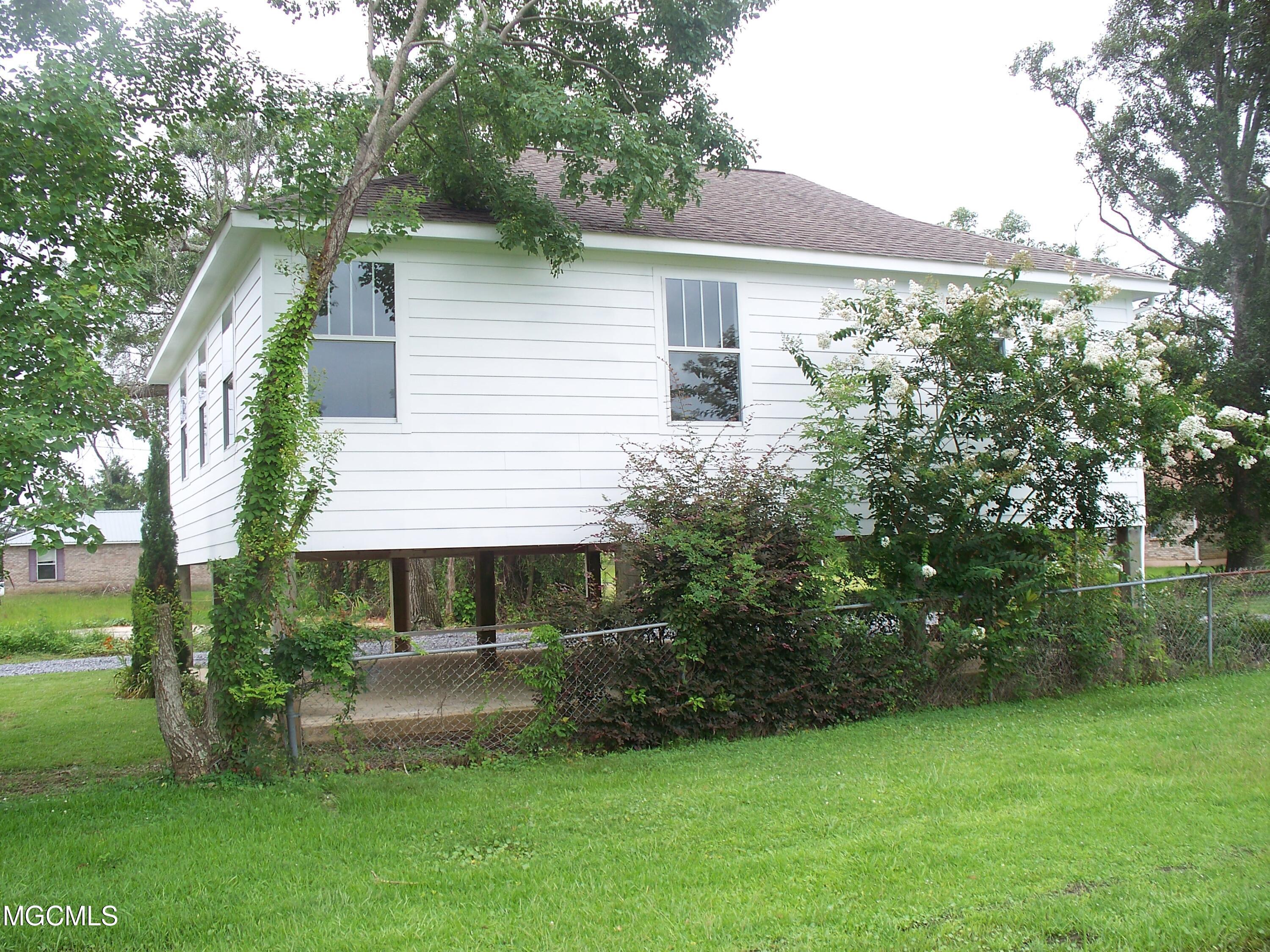 161 Claiborne Street Biloxi, MS 39530 - Photo 2 of 18 Additional Photo