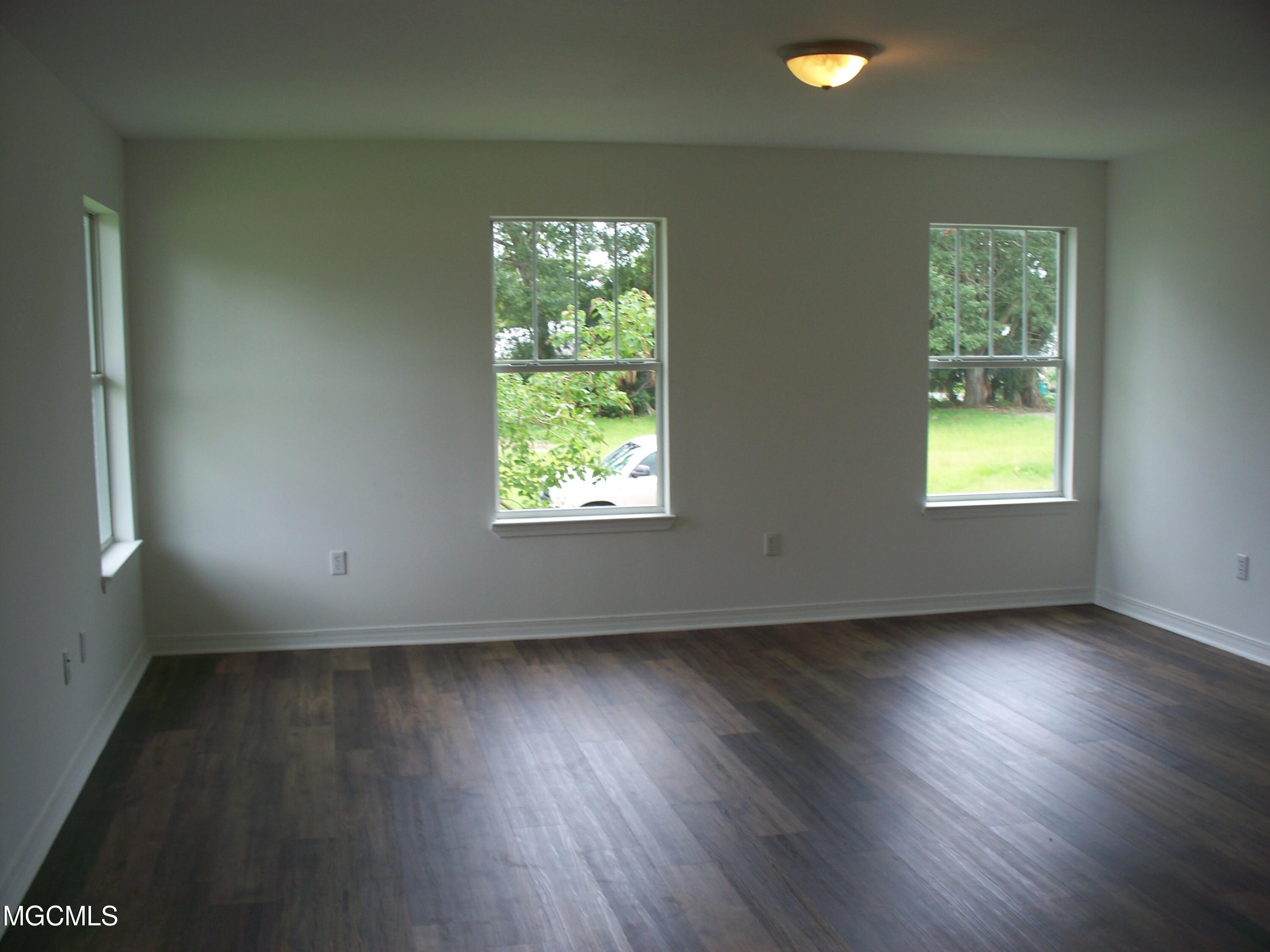 161 Claiborne Street Biloxi, MS 39530 - Photo 5 of 18 Additional Photo