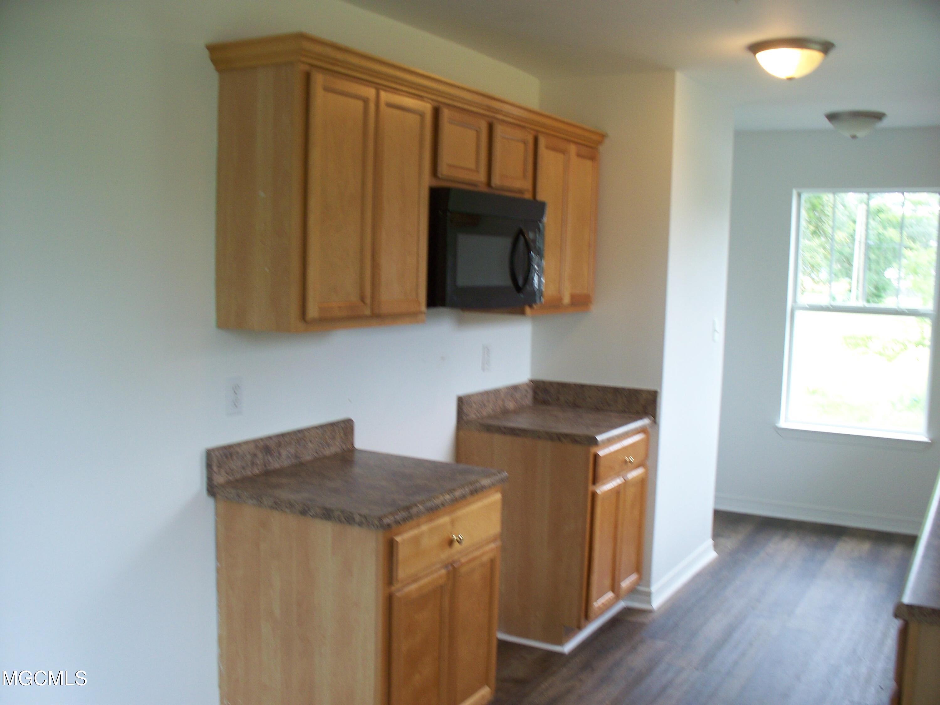 161 Claiborne Street Biloxi, MS 39530 - Photo 8 of 18 Additional Photo