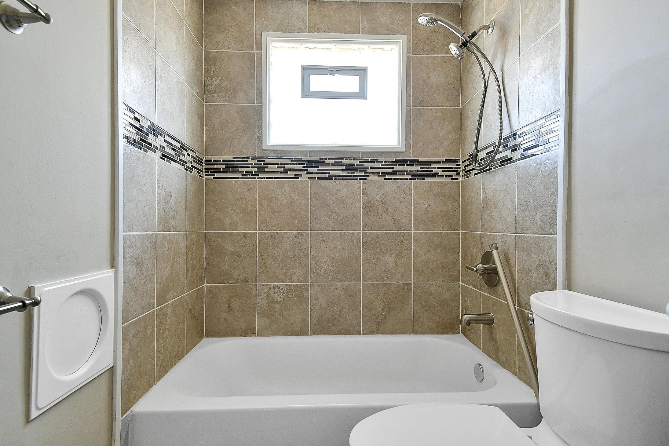 3174 Dunloe Road Columbus, OH 43232 - Photo 17 of 23 Gallery Image 17