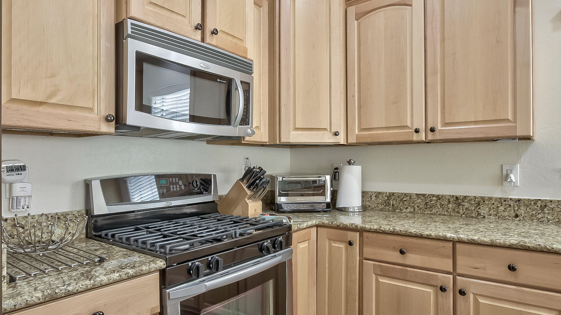 2610 East Ridge Creek Road Phoenix, AZ 85024 - Photo 10 of 26 Stainless steel appliances