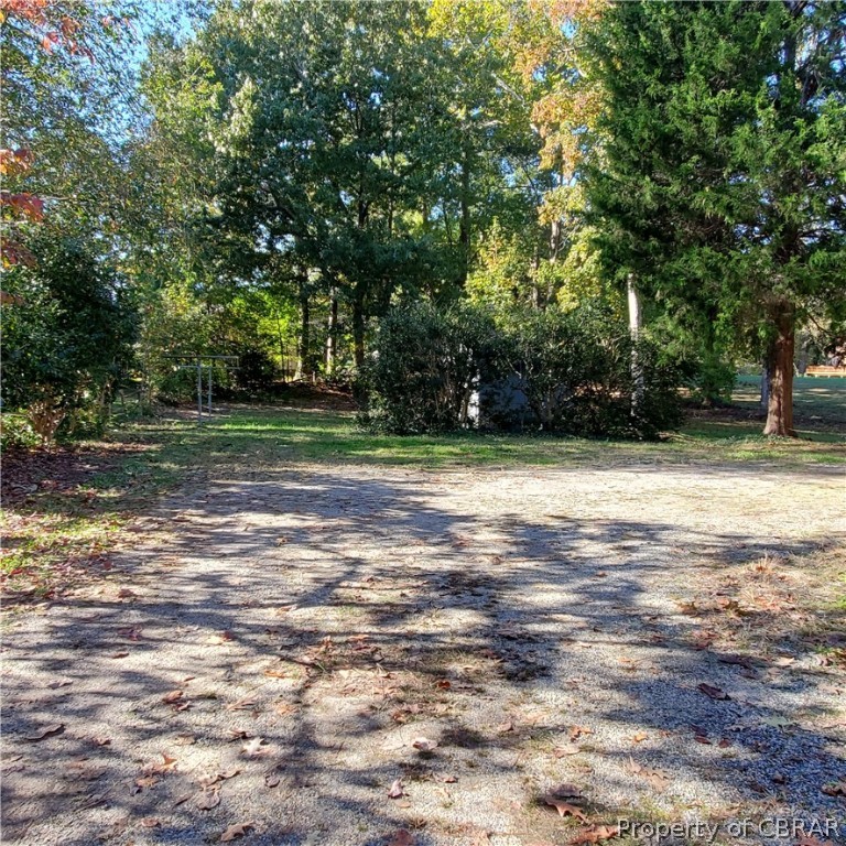 20 Raleigh Drive Kilmarnock, VA 22482 - Photo 5 of 42