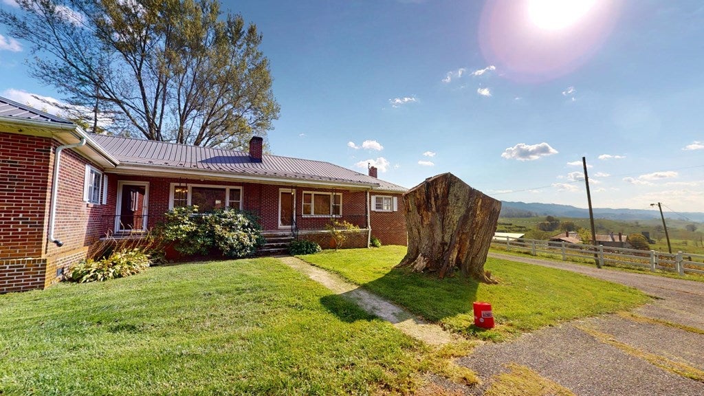 6472 Valley Road Saltville, VA 24370 - Photo 7 of 78 Gallery Image 7