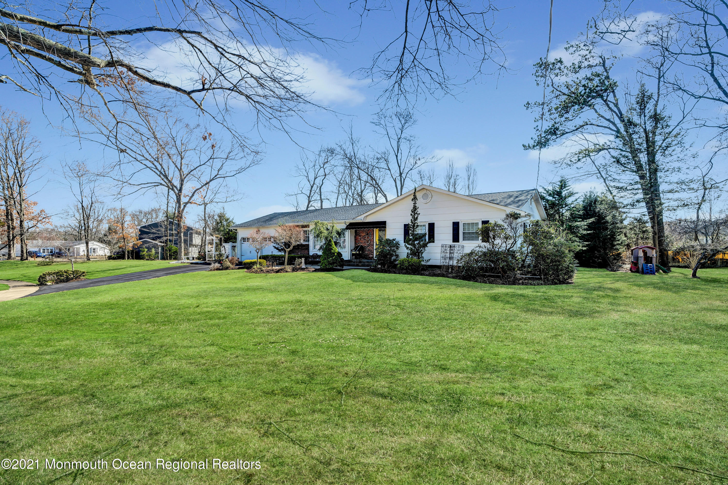 725 Millbrook Road Brick, NJ 08724 - Photo 4 of 40 1 (4)