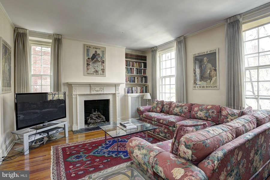 2134 Leroy Place Northwest Washington, DC 20008 - Photo 16 of 27 Bedroom (Master)