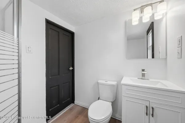 $250,000 | 75 Hamlin Highway, Moscow, PA 18444