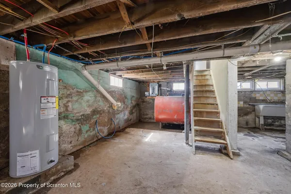 $250,000 | 75 Hamlin Highway, Moscow, PA 18444