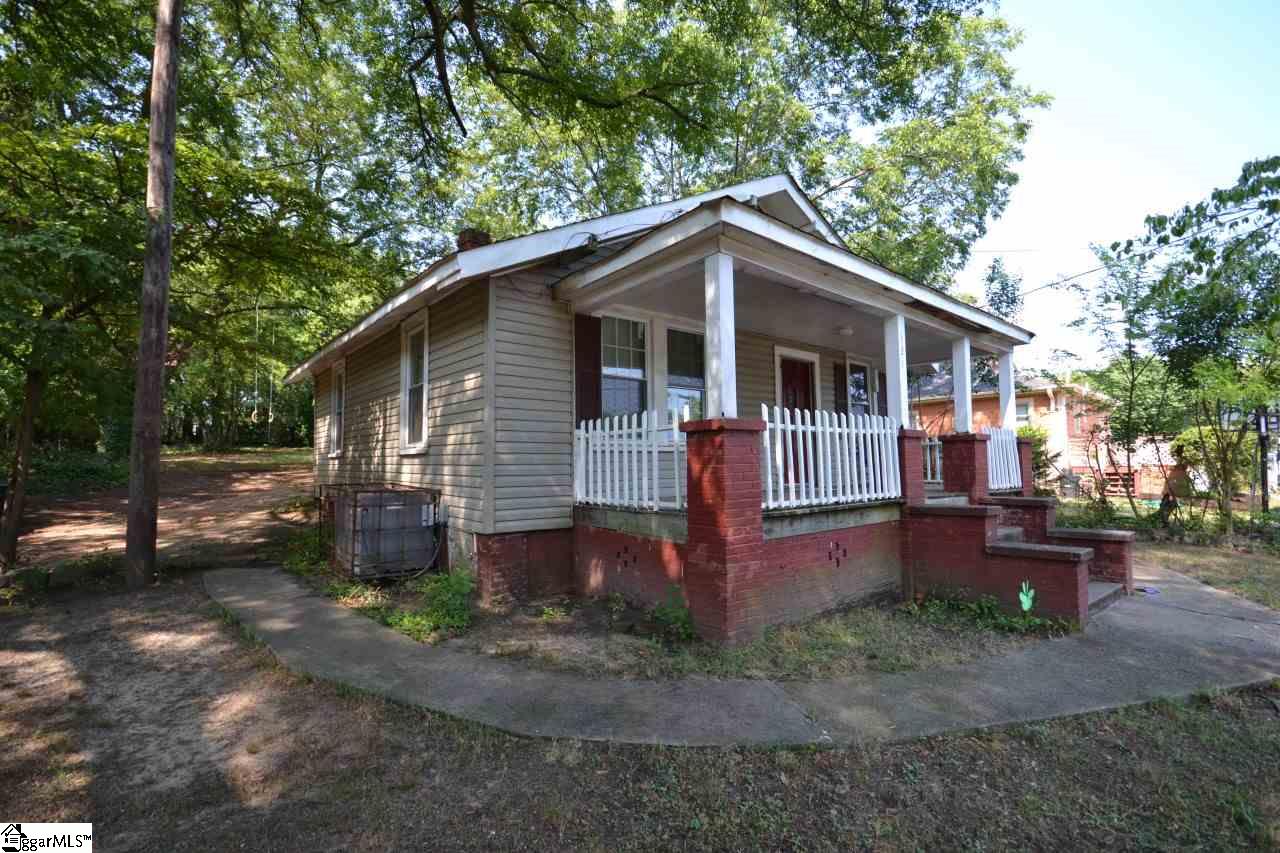 121 Judson Road Greenville, SC 29611 - Photo 3 of 10 Gallery Image 3