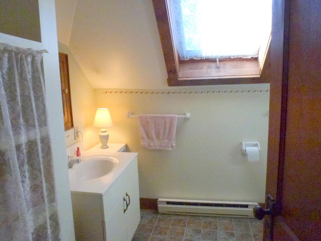 1401 Post Road Rutland Town, VT 05701 - Photo 17 of 22