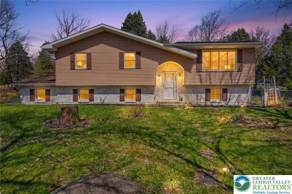 $449,900 | 2259 Hillside Road, Slatington, PA 18080