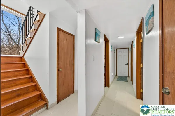 $449,900 | 2259 Hillside Road, Slatington, PA 18080