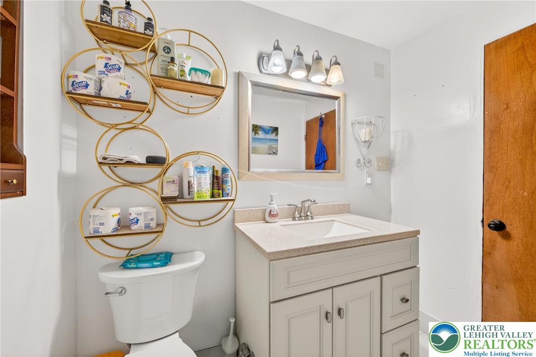 2259 Hillside Road Slatington, PA 18080 - Photo 36 of 52