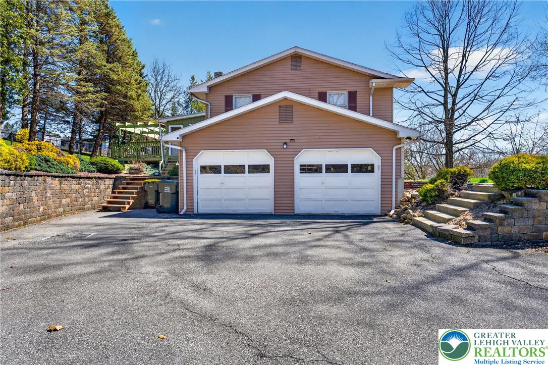 2259 Hillside Road Slatington, PA 18080 - Photo 38 of 52