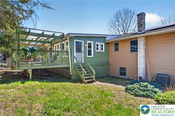 $449,900 | 2259 Hillside Road, Slatington, PA 18080