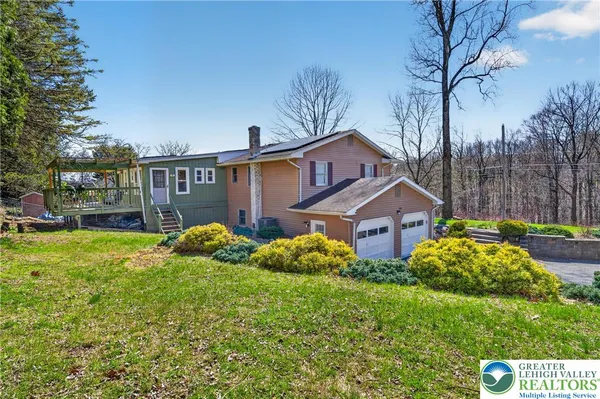 $449,900 | 2259 Hillside Road, Slatington, PA 18080