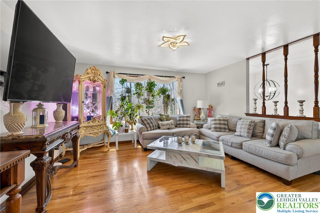 2259 Hillside Road Slatington, PA 18080 - Photo 8 of 52