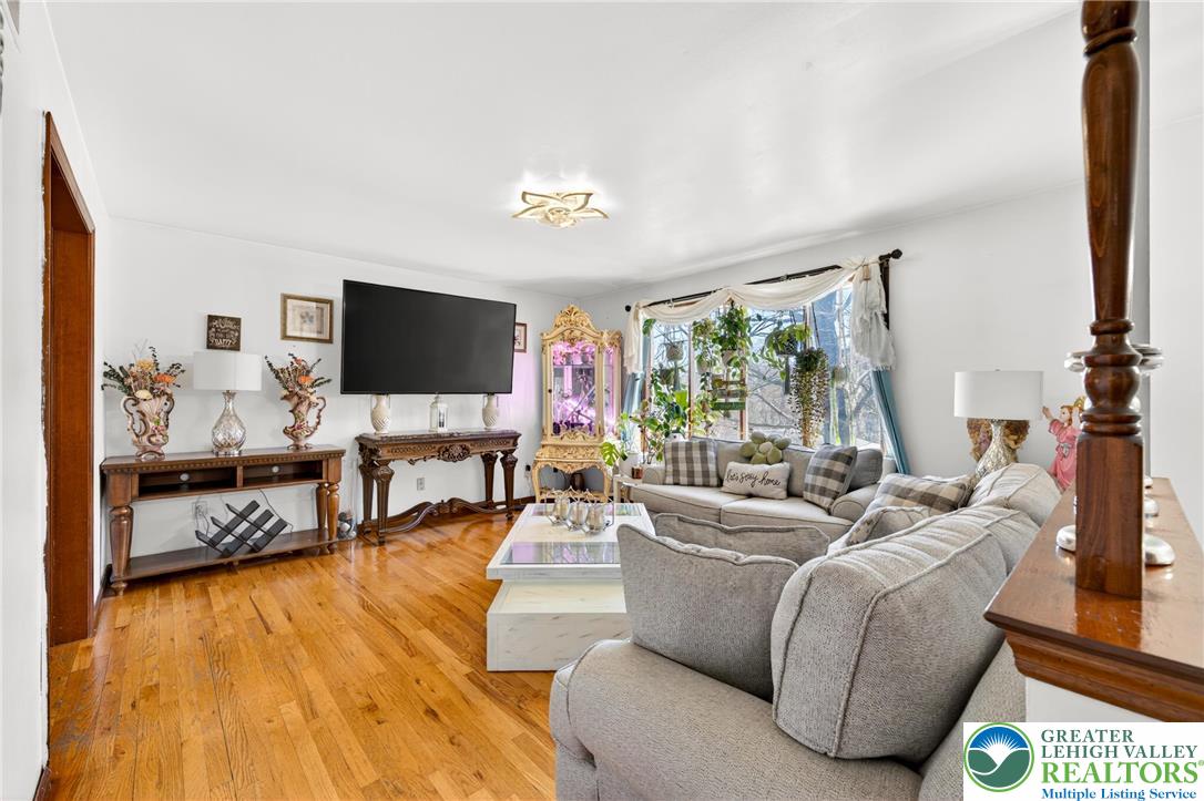 2259 Hillside Road Slatington, PA 18080 - Photo 10 of 52