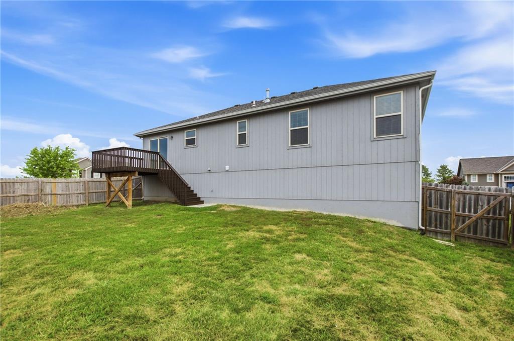 301 Northeast 192nd Terrace Smithville, MO 64089 - Photo 31 of 37 Gallery Image 31