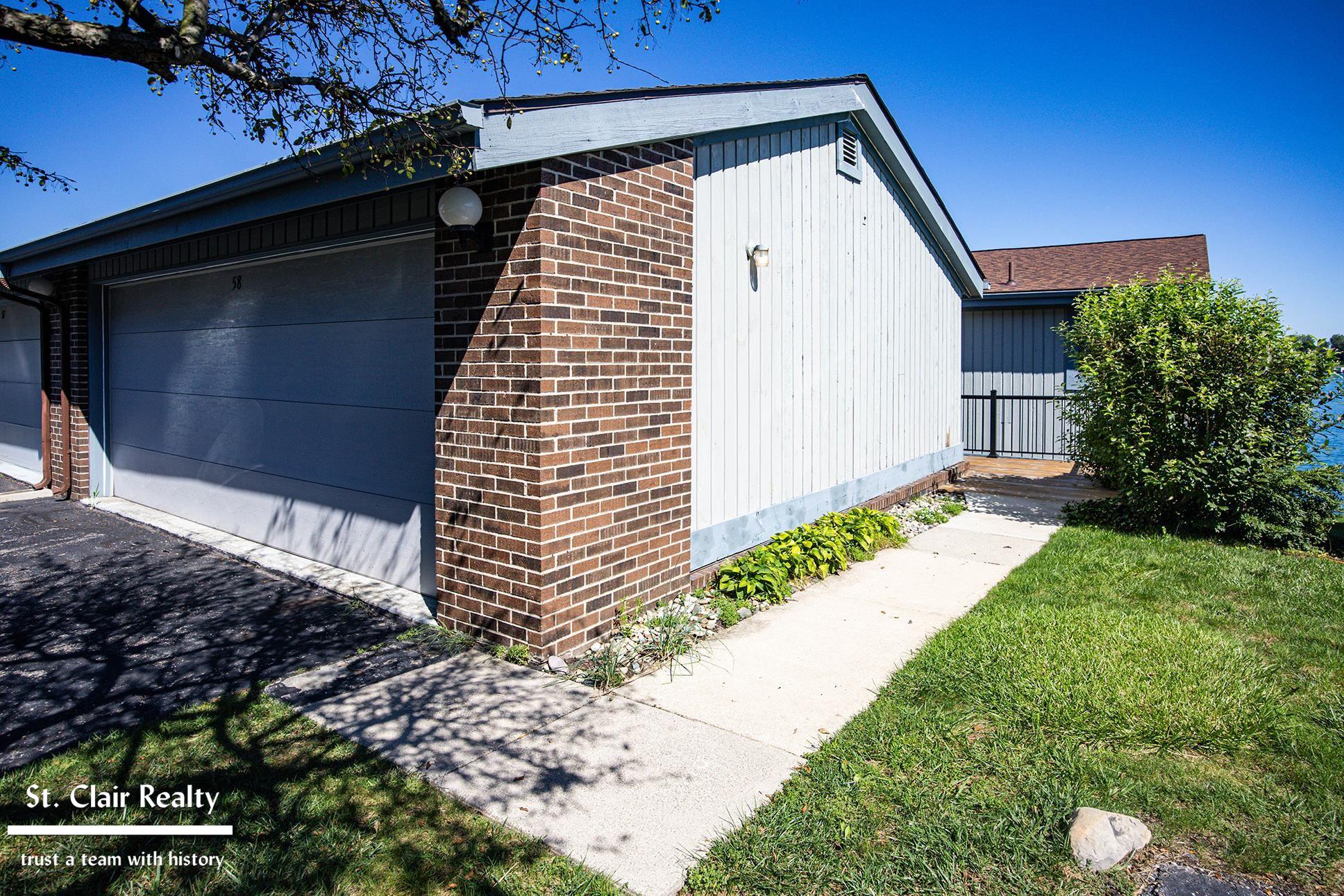 1715 North River Road St. Clair, MI 48079 - Photo 2 of 40 50221279-aaf7c898-cea8-4fdf-9a7d-bcb4bd3e9041.JPG