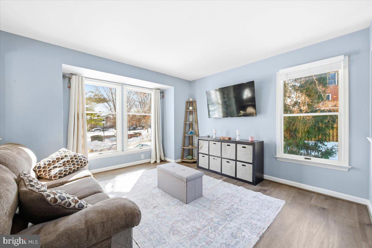 2411 Dunmore Court Frederick, MD 21702 - Photo 2 of 30