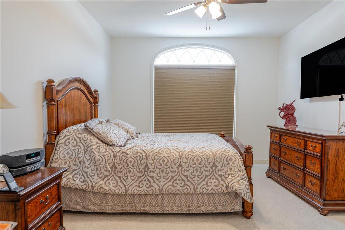 45900 South Stonewood Road Canton, MI 48187 - Photo 15 of 39 16-45900-StoneWood-16