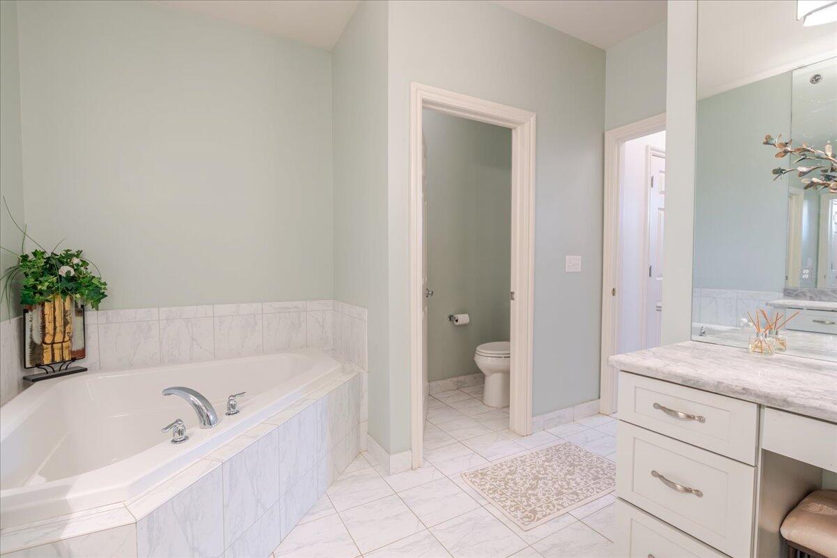 45900 South Stonewood Road Canton, MI 48187 - Photo 18 of 39 12-45900-StoneWood-12