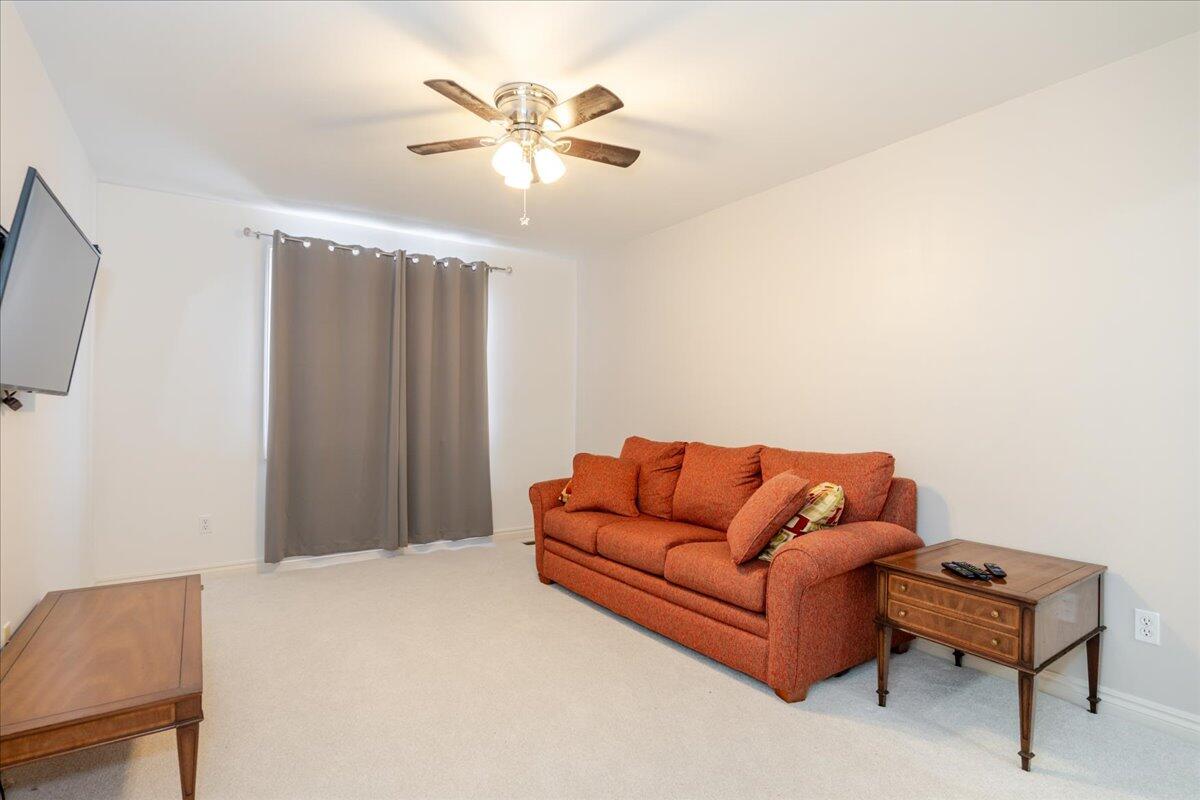 45900 South Stonewood Road Canton, MI 48187 - Photo 25 of 39 25-45900-StoneWood-25