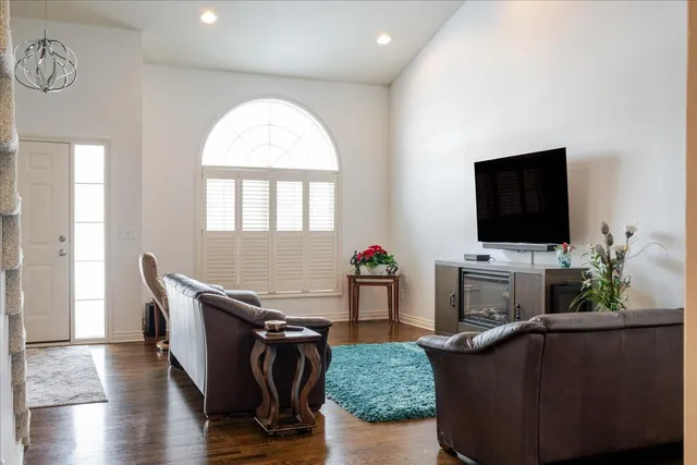 $437,000 | 45900 South Stonewood Road, Canton, MI 48187