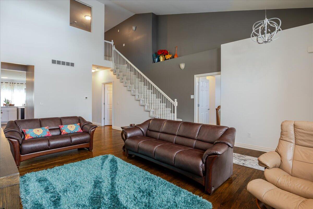 45900 South Stonewood Road Canton, MI 48187 - Photo 5 of 39 08-45900-StoneWood-8