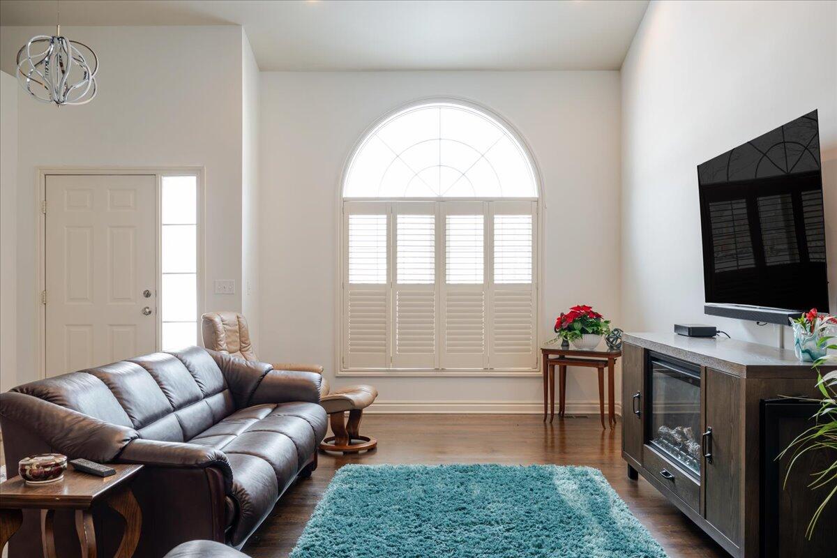 45900 South Stonewood Road Canton, MI 48187 - Photo 7 of 39 06-45900-StoneWood-6