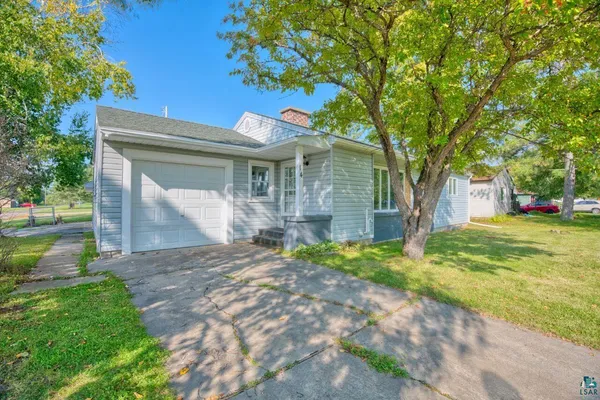 $209,900 | 14 East 4th Avenue South, Aurora, MN 55705