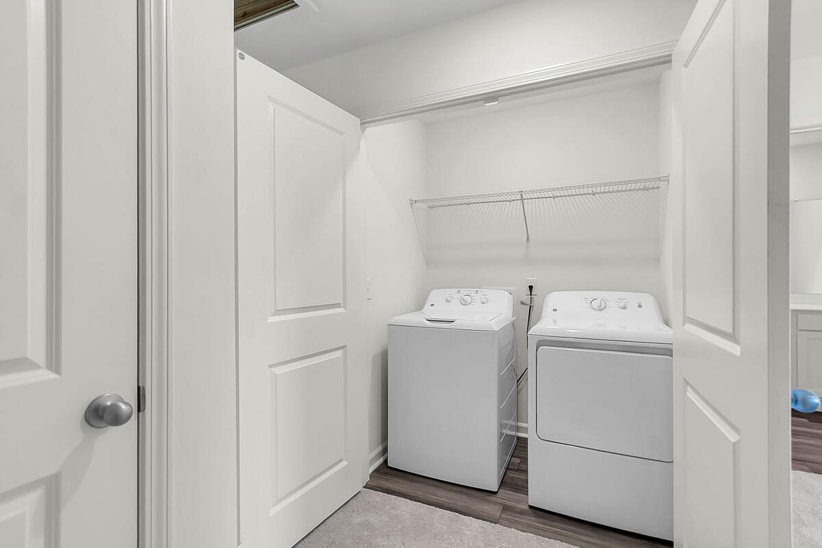 409 Colchester Court Moncks Corner, SC 29461 - Photo 18 of 25 laundry Photo of similar listing