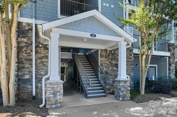 $255,000 | 100 Vista Lake Drive, Unit 3, Candler, NC 28715