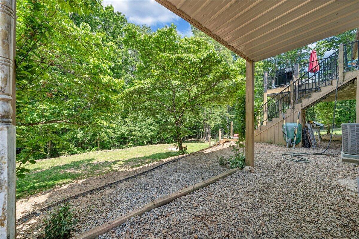 879 Aps Knob Road New Castle, VA 24127 - Photo 28 of 42 28-MIB07422