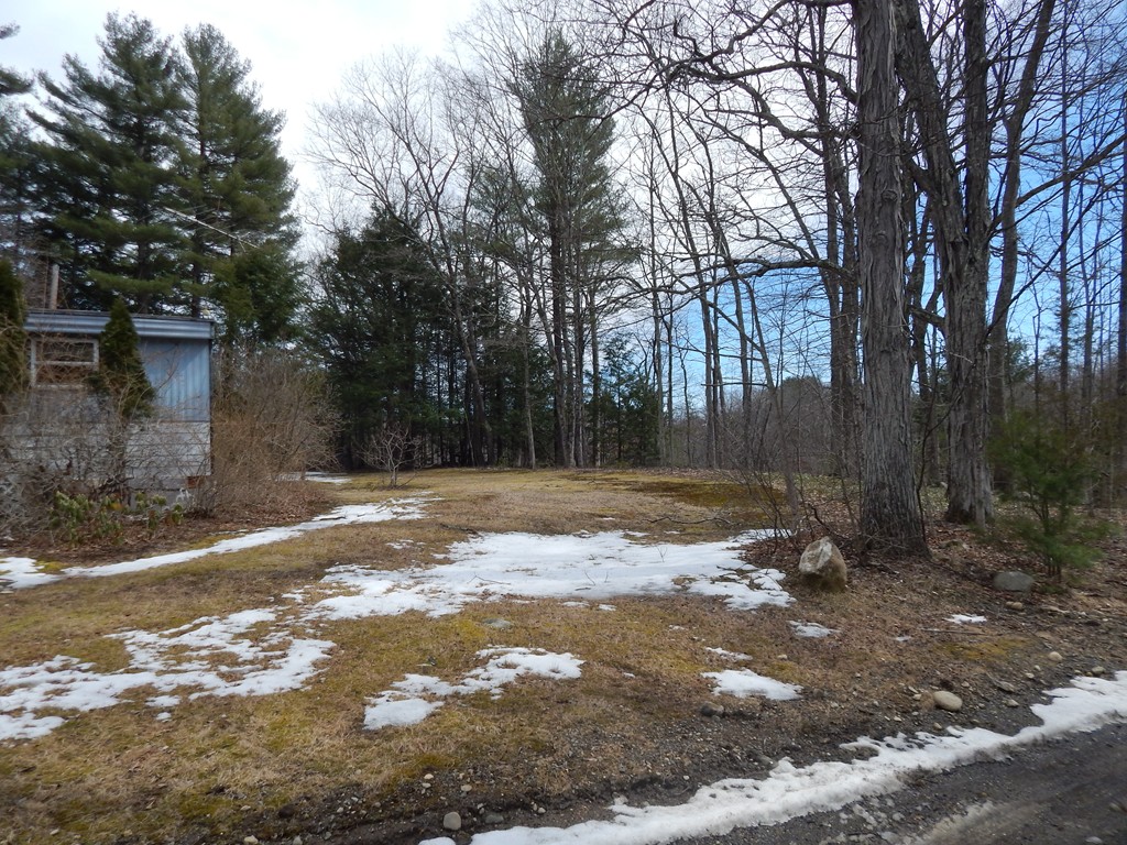 4 Montgomery Road Southampton, MA 01073 - Photo 10 of 11 Gallery Image 10