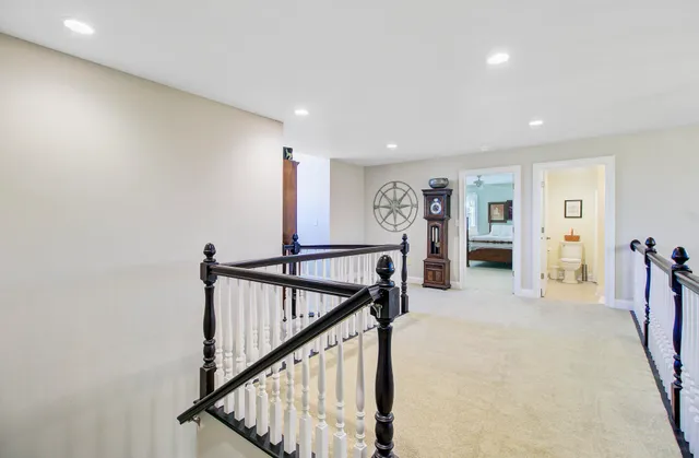 $999,000 | 933 Tree Farm Lane, Cross, SC 29436