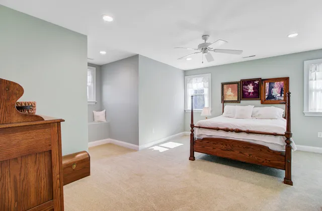 $999,000 | 933 Tree Farm Lane, Cross, SC 29436