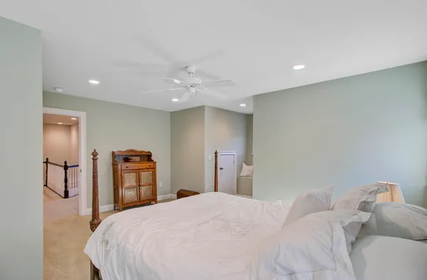 $979,999 | 933 Tree Farm Lane, Cross, SC 29436