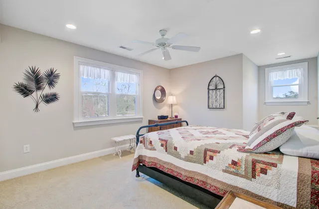 $999,000 | 933 Tree Farm Lane, Cross, SC 29436