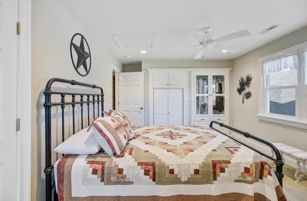 $979,999 | 933 Tree Farm Lane, Cross, SC 29436