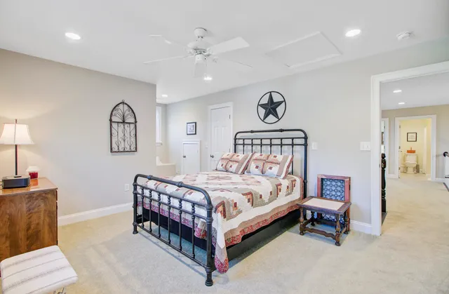 $999,000 | 933 Tree Farm Lane, Cross, SC 29436