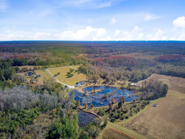 $979,999 | 933 Tree Farm Lane, Cross, SC 29436